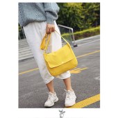 【買付】男女兼用 斜めがけ 肩掛け 帆布キャンバスバッグ 大容量 収納力抜群 軽量 ショルダー 無地